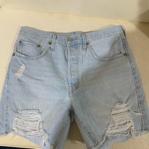Levi long shorts